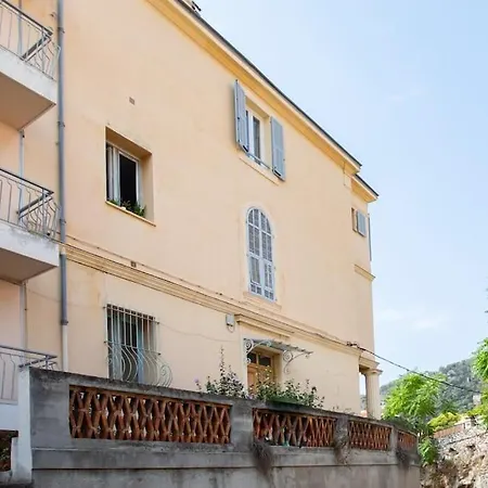 Apartment #24 Marie-claire Sea View/balcony/ac/5min Port