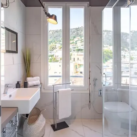 Apartment #24 Marie-claire Sea View/balcony/ac/5min Port *